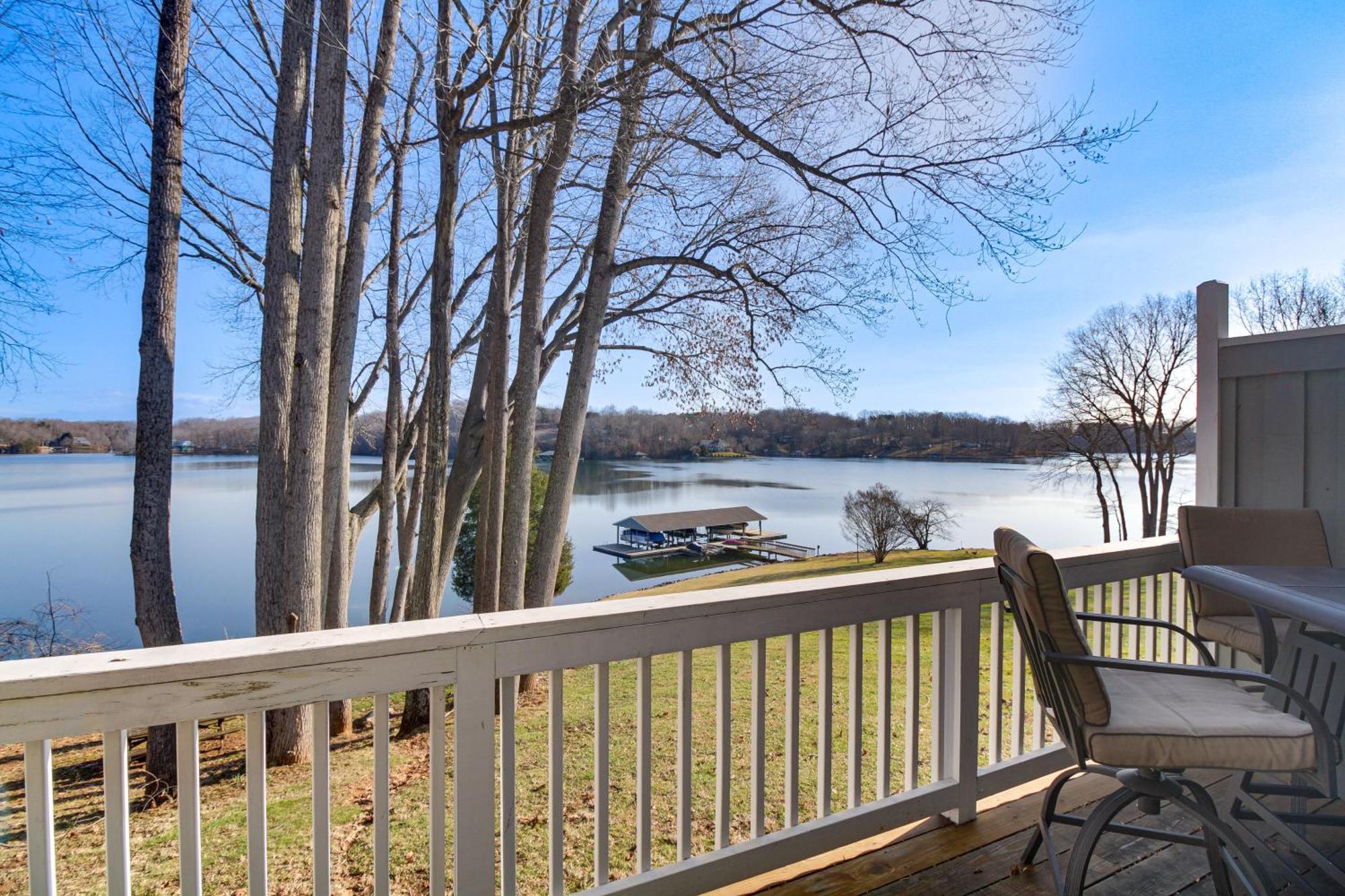 Lakefront Moneta Home With Community Boat Dock! Exteriör bild